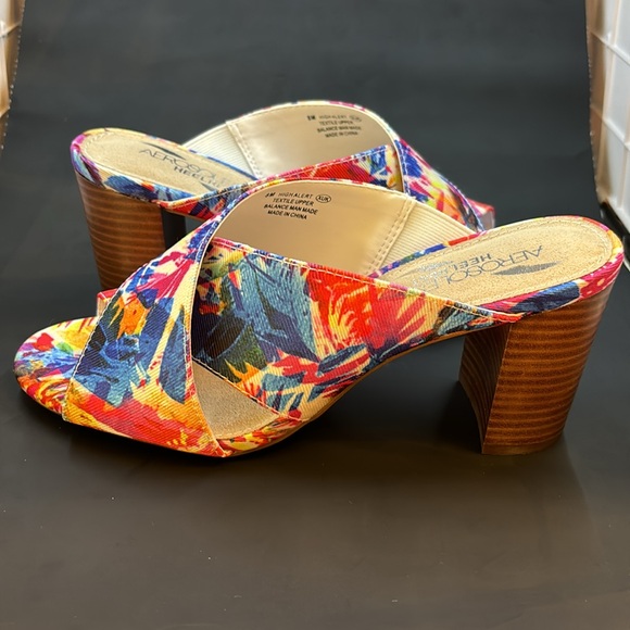 Size 8 Aerosoles Heelrest High Alert heels - Picture 3 of 8